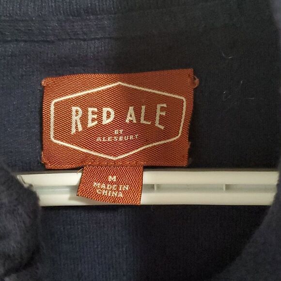 Red Ale Mens knit pullover, size medium - Picture 2 of 4
